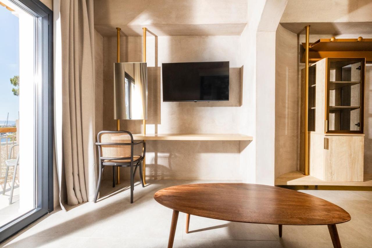 נאוס מרמרס Medusa Luxury Suites מראה חיצוני תמונה