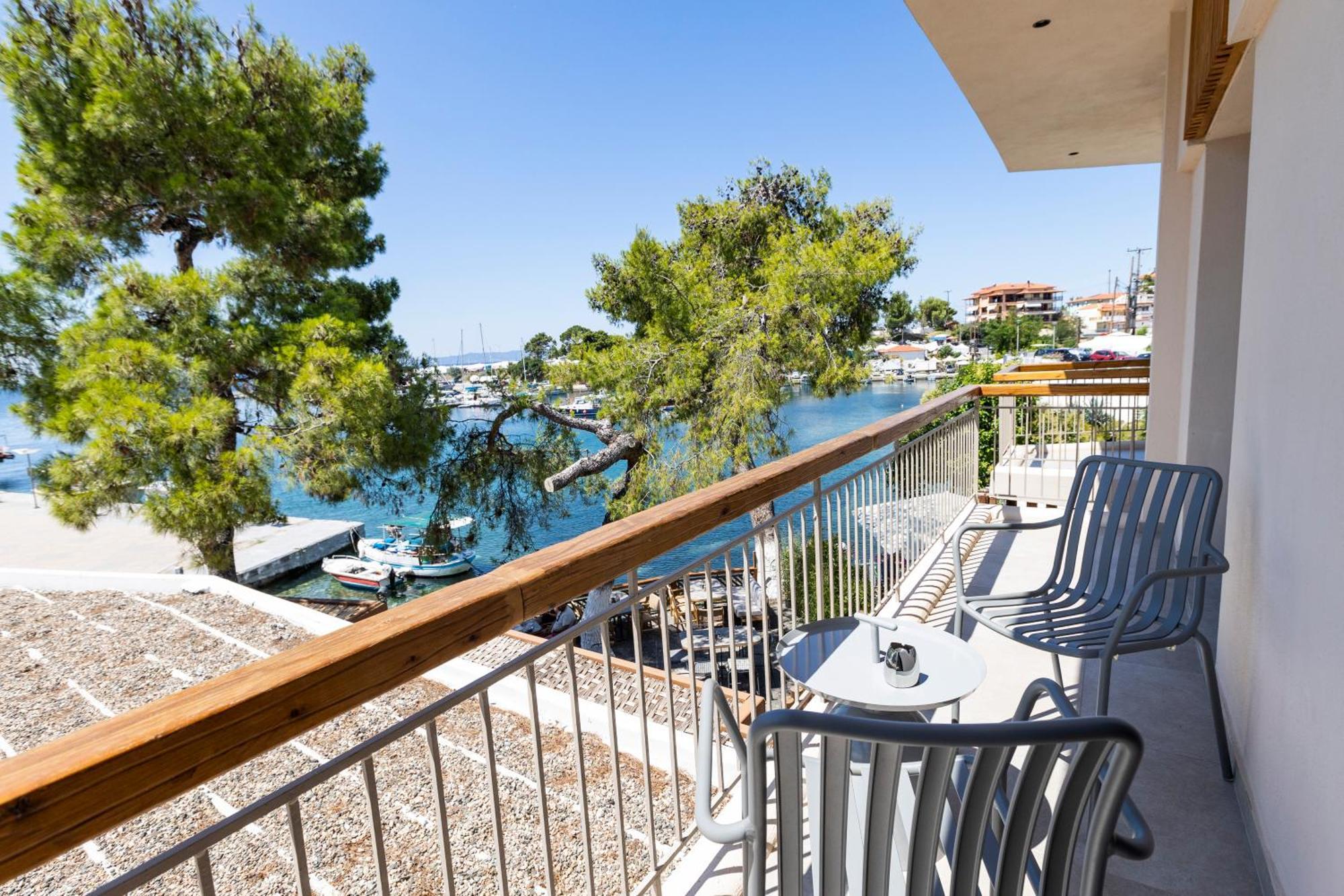 נאוס מרמרס Medusa Luxury Suites מראה חיצוני תמונה