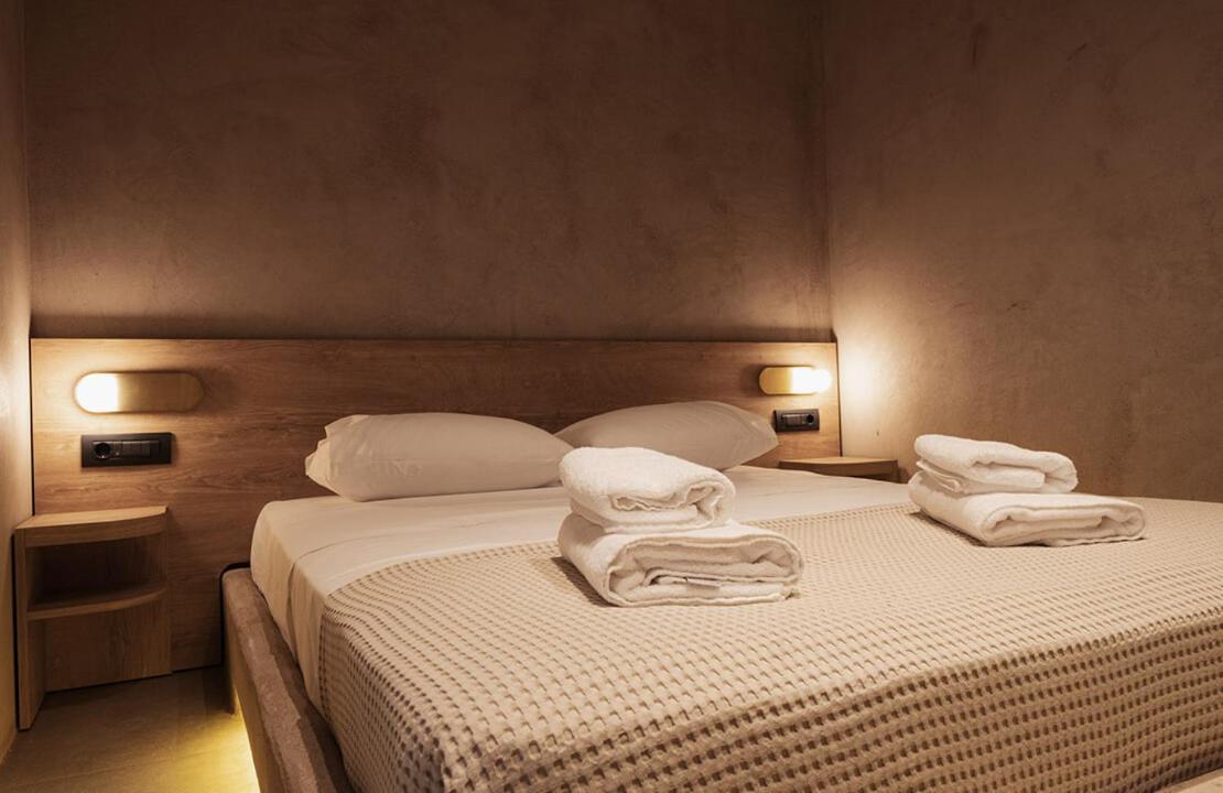 נאוס מרמרס Medusa Luxury Suites מראה חיצוני תמונה